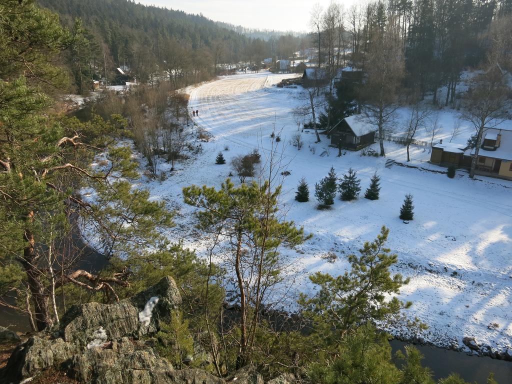 Doudleby U Ceskych Budejovic Rum bild